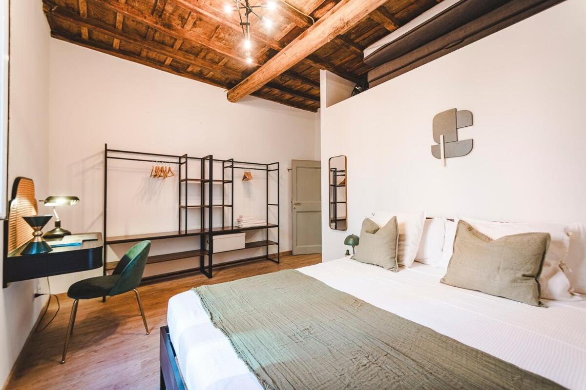 Fancy Colosseum - Location Apartment